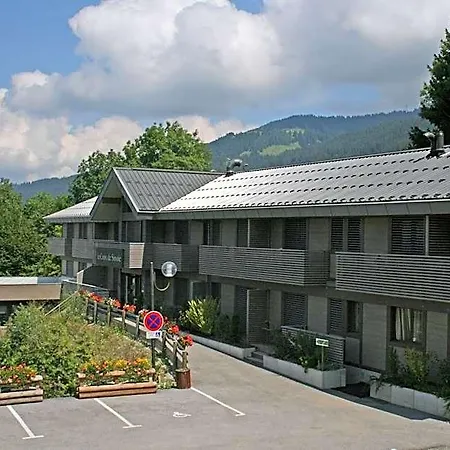 La Croix De Savoie & Hotel