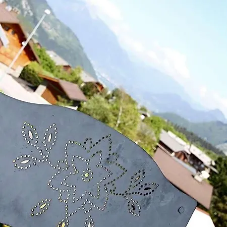 Hotel La Croix De Savoie &